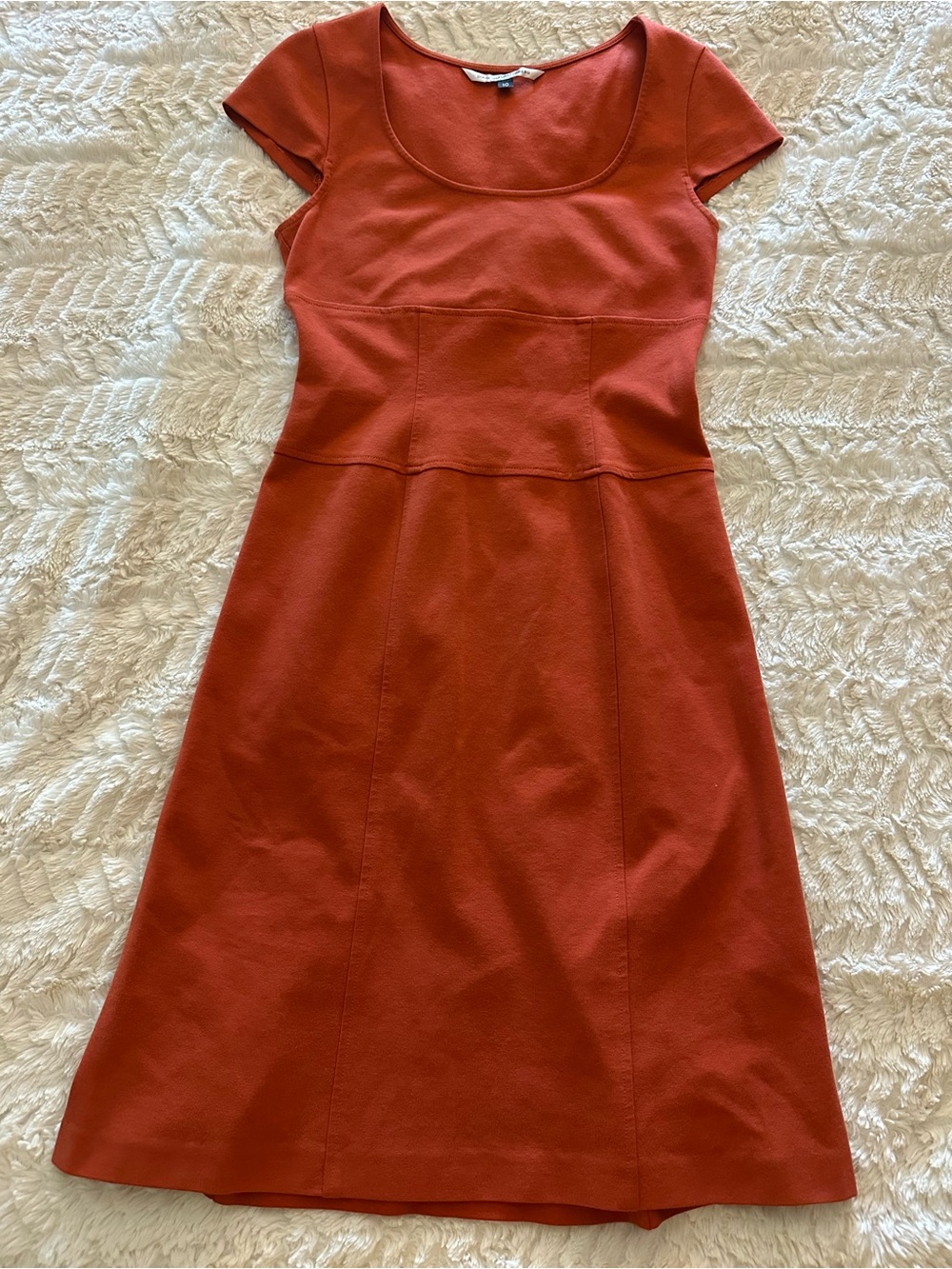Diane Von Furstenberg Domino Sheath Cap Sleeve Dress size 10 in Rust